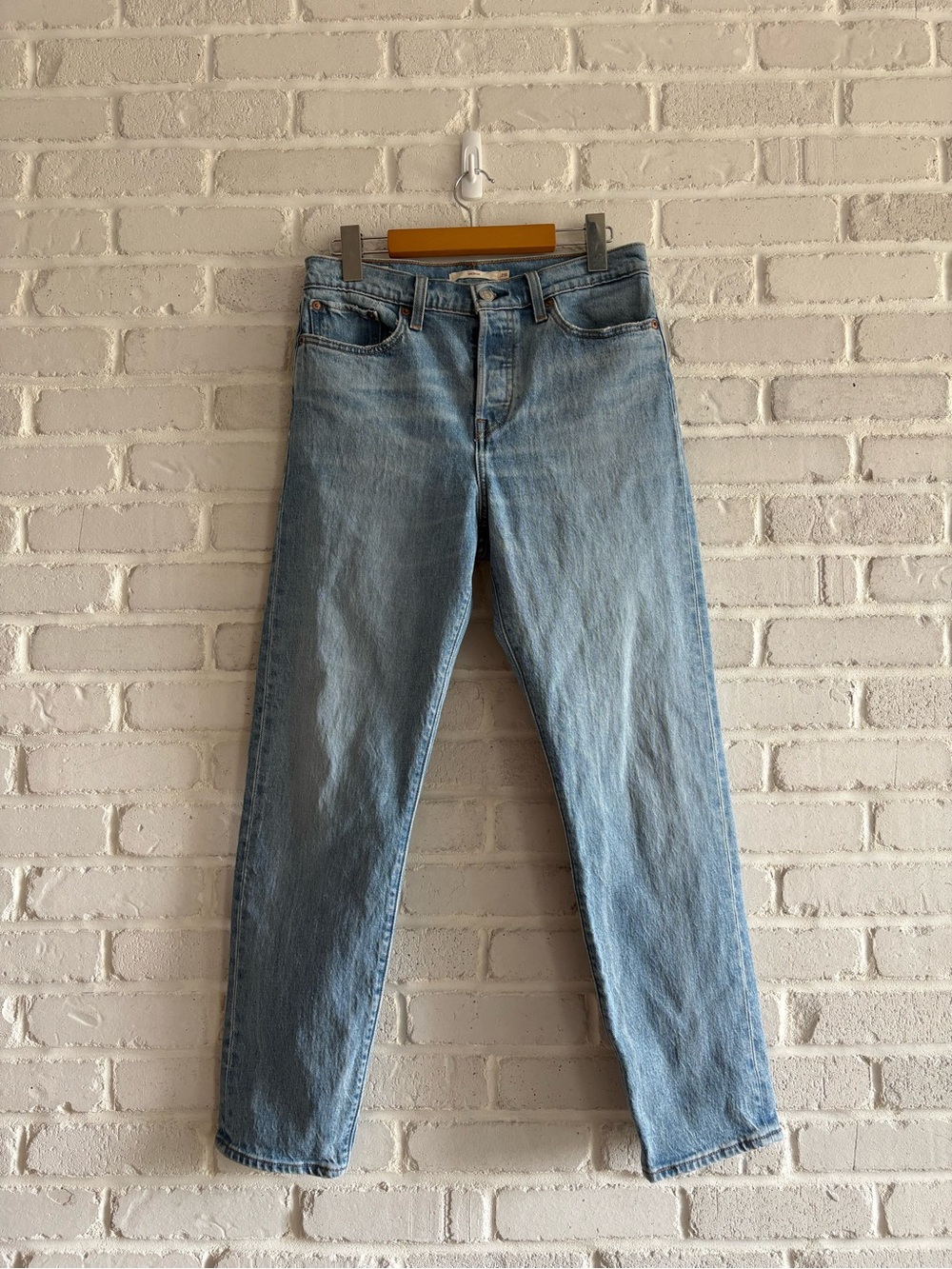 Levi's ‘Wedgie’ Light Blue Straight-Leg Women's Jeans, Size 28.